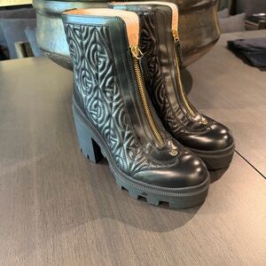 NEW NEVER WORN GUCCI Trip Black Quilted Leather Combat Boots